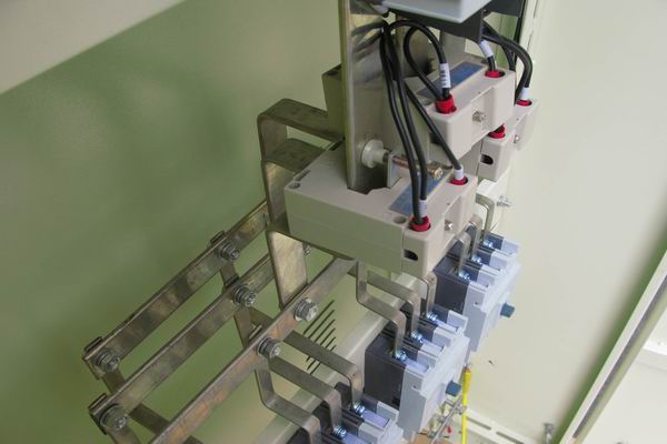 宿豫配电柜-应急照明配电柜使用对工作人员的具